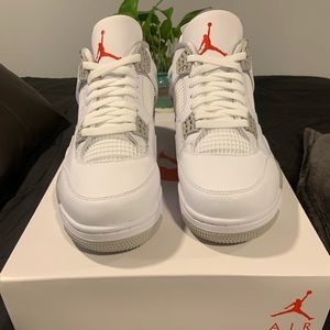 SOLD Jordan 4 White Oreo size 12